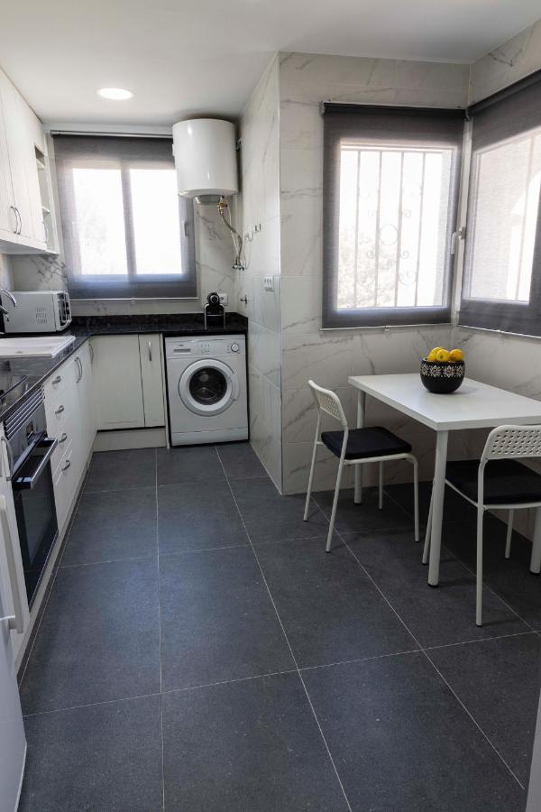 Apartamentos Maruja Roig 1 Playa Sur Peñíscola エクステリア 写真